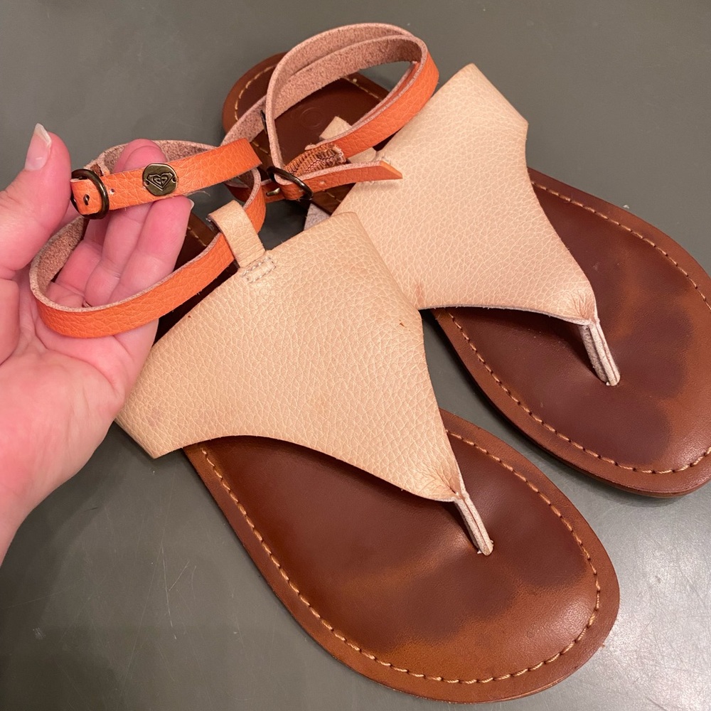 Roxy sandals